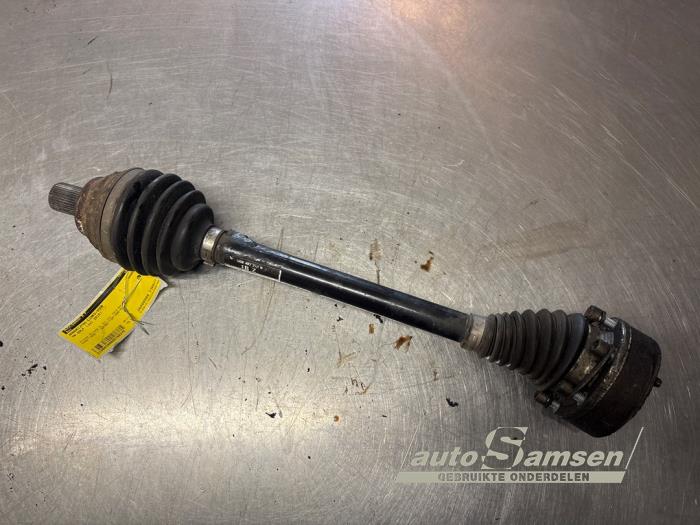 Gebruikte Steekas links-voor Volkswagen Golf VII (AUA) 1.2 TSI 16V Prijs € 75,00 Margeregeling aangeboden door Auto Samsen B.V.