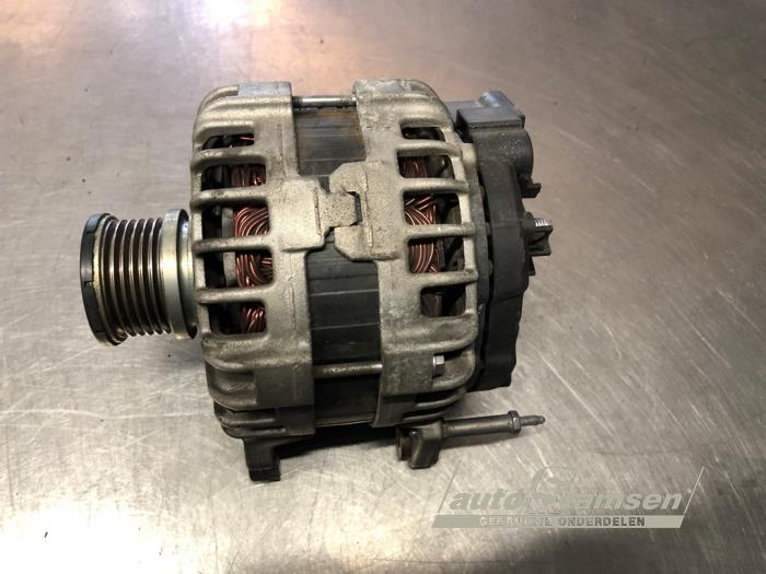 Gebruikte Dynamo Volkswagen Golf VII (AUA) 1.6 TDI BlueMotion 16V Prijs € 75,00 Margeregeling aangeboden door Auto Samsen B.V.