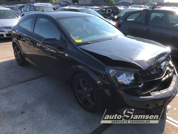 Gebruikte Stuurpomp Opel Astra H GTC (L08) 1.4 16V Twinport Prijs € 75,00 Margeregeling aangeboden door Auto Samsen B.V.