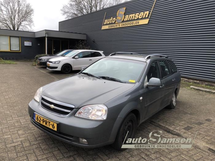 Gebruikte Radiateur Chevrolet Nubira Wagon 1.6 16V Prijs € 50,00 Margeregeling aangeboden door Auto Samsen B.V.