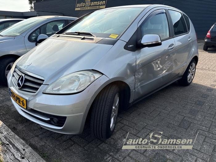 Motor Mercedes A (W169), 2004 / 2012 1.7 A-180, Hatchback, Benzine, 1.699cc, 85kW (116pk), FWD, M266940, 2009-04 / 2012-06, 169.032; 169.332 (Gebruikt)