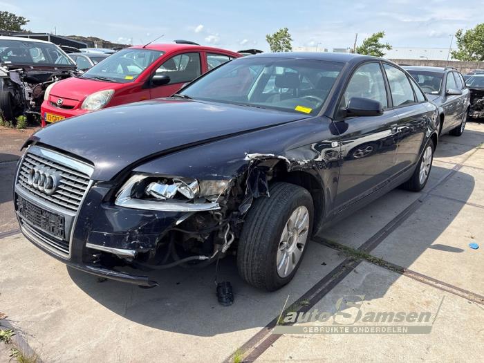 Gebruikte Radiateur Audi A6 (C6) 2.4 V6 24V Prijs € 50,00 Margeregeling aangeboden door Auto Samsen B.V.
