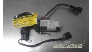 Gebruikte Cabriodak Motor Maserati Spyder 4.2 V8 32V Prijs € 125,00 Margeregeling aangeboden door Auto Samsen B.V.