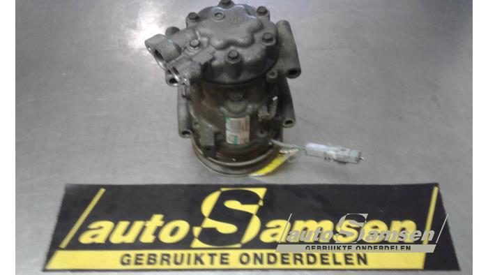 Gebruikte Aircopomp Renault Clio III (BR/CR) 1.4 16V Prijs € 30,00 Margeregeling aangeboden door Auto Samsen B.V.
