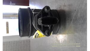 Gebruikte Luchthoeveelheidsmeter Opel Combo (Corsa C) 1.7 CDTi 16V Prijs € 75,00 Margeregeling aangeboden door Auto Samsen B.V.