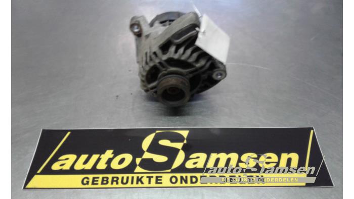 Alternator Fiat Grande Punto (199), 2005 1.2, Hatchback, Benzine, 1.242cc, 48kW (65pk), FWD, 199A4000; EURO4, 2005-10, 199AXA1; BXA1 (Gebruikt)