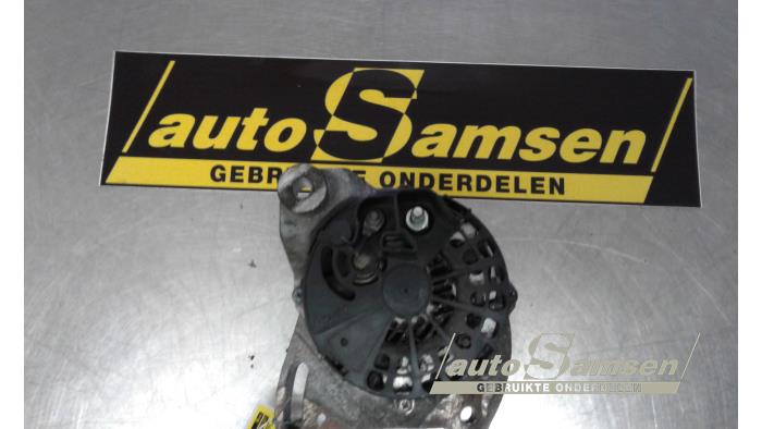 Alternator van een Fiat Grande Punto (199) 1.2 2007