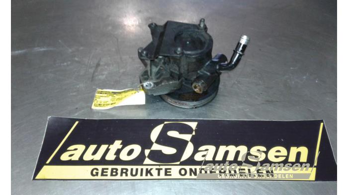 Gebruikte Pomp Servo Rover 75 Tourer 2.0 CDTi 16V Prijs € 75,00 Margeregeling aangeboden door Auto Samsen B.V.