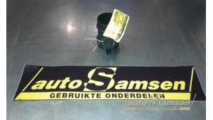 Gebruikte Luchthoeveelheidsmeter Opel Astra H (L48) 1.7 CDTi 16V Prijs € 50,00 Margeregeling aangeboden door Auto Samsen B.V.