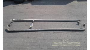 Gebruikte Sidebar Opel Vivaro 2.0 CDTI Prijs € 50,00 Margeregeling aangeboden door Auto Samsen B.V.