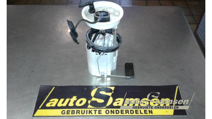 Gebruikte Tank element Pomp Volkswagen Up! (121) 1.0 12V 60 Prijs € 50,00 Margeregeling aangeboden door Auto Samsen B.V.