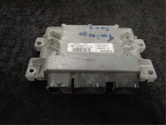 Gebruikte Computer Motormanagement Renault Twingo II (CN) 1.2 Prijs € 50,00 Margeregeling aangeboden door Westerhof autodemontage