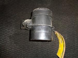 Gebruikte Luchtmassameter Volkswagen Golf V (1K1) 2.0 TDI 16V Prijs € 20,00 Margeregeling aangeboden door Westerhof autodemontage