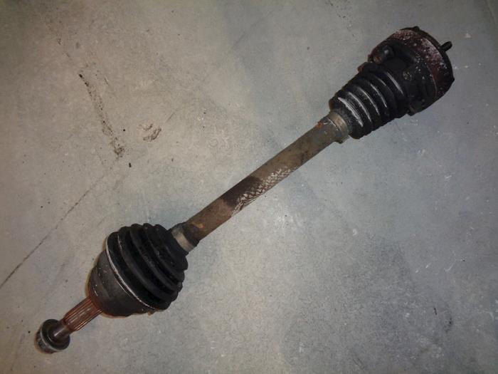 Gebruikte Aandrijfas links-voor Volkswagen Lupo (6X1) Prijs € 30,00 Margeregeling aangeboden door Westerhof autodemontage