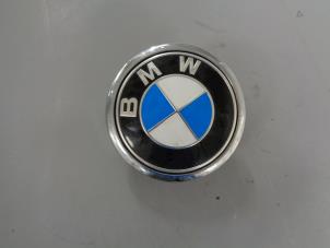 Gebruikte Handgreep Achterklep BMW 1 serie (E87/87N) 118d 16V Prijs € 25,00 Margeregeling aangeboden door Westerhof autodemontage