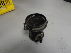 Gebruikte Luchtmassameter Volkswagen Touareg (7LA/7L6) 3.0 TDI V6 24V Prijs € 20,00 Margeregeling aangeboden door Westerhof autodemontage