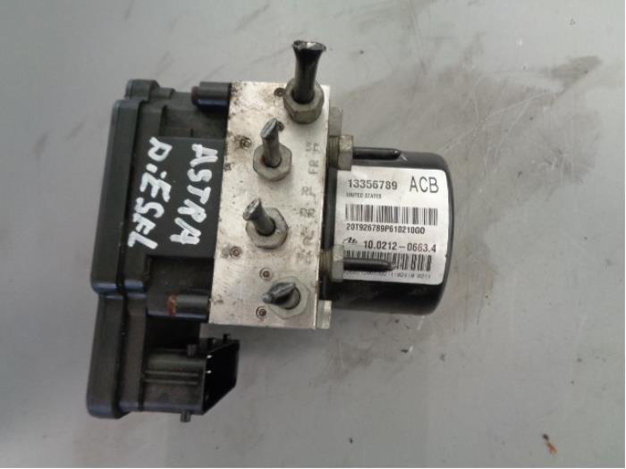 Gebruikte ABS Pomp Opel Astra J Sports Tourer (PD8/PE8/PF8) 1.7 CDTi 16V Prijs € 100,00 Margeregeling aangeboden door Westerhof autodemontage
