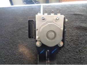 Gebruikte ABS Pomp Mitsubishi Space Star (A0) 1.0 12V Prijs € 75,00 Margeregeling aangeboden door Westerhof autodemontage