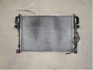 Gebruikte Radiateur Mercedes E Combi (S211) 2.2 E-220 CDI 16V Prijs € 50,00 Margeregeling aangeboden door Westerhof autodemontage