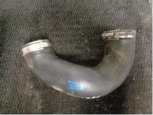 Gebruikte Intercooler Slang Volkswagen Touareg (7LA/7L6) 3.0 TDI V6 24V Prijs € 10,00 Margeregeling aangeboden door Westerhof autodemontage