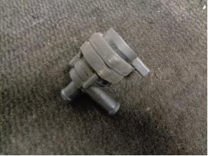 Gebruikte Waterpomp Volkswagen Touareg (7LA/7L6) 3.0 TDI V6 24V Prijs € 25,00 Margeregeling aangeboden door Westerhof autodemontage