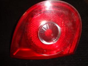 Gebruikte Achterlicht links Volkswagen Golf V (1K1) 1.4 16V Prijs € 25,00 Margeregeling aangeboden door Westerhof autodemontage