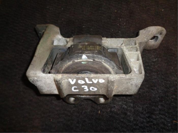 Gebruikte Motorsteun Volvo C30 (EK/MK) 1.6 D 16V Prijs € 20,00 Margeregeling aangeboden door Westerhof autodemontage