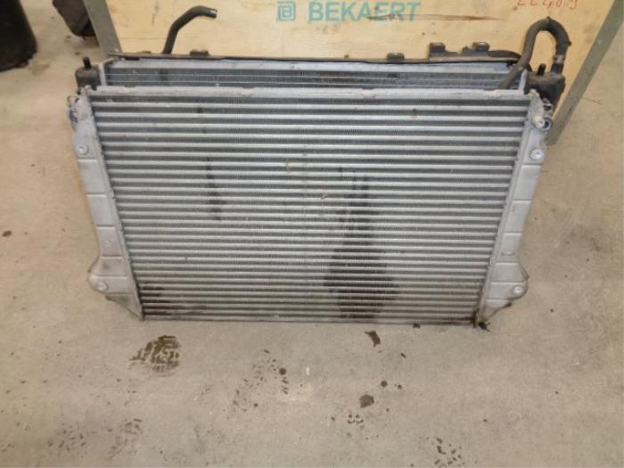 Gebruikte Intercooler Volvo C30 (EK/MK) 1.6 D 16V Prijs € 50,00 Margeregeling aangeboden door Westerhof autodemontage