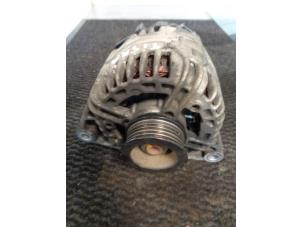 Gebruikte Alternator Opel Tigra Twin Top 1.4 16V Prijs € 35,00 Margeregeling aangeboden door Westerhof autodemontage