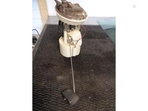 Gebruikte Benzinepomp Renault Megane Prijs € 25,00 Margeregeling aangeboden door Westerhof autodemontage