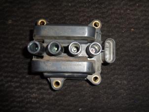 Gebruikte Bobine Renault Twingo II (CN) 1.2 16V Prijs € 20,00 Margeregeling aangeboden door Westerhof autodemontage