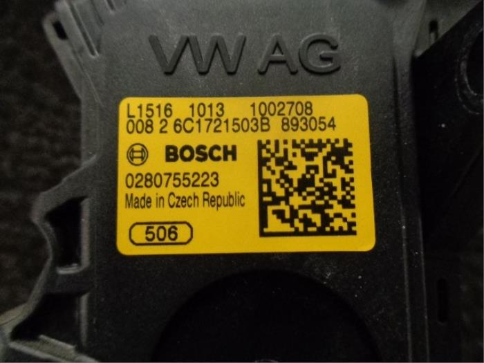 Gaspedaalpositie Sensor van een Seat Ibiza ST (6J8) 1.4 TDI 12V 2015