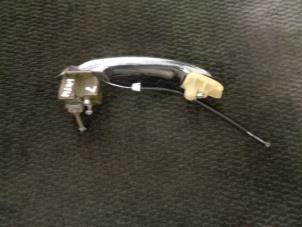 Gebruikte Deurgreep 2Deurs links BMW Mini One/Cooper (R50) 1.6 16V Cooper Prijs € 20,00 Margeregeling aangeboden door Westerhof autodemontage