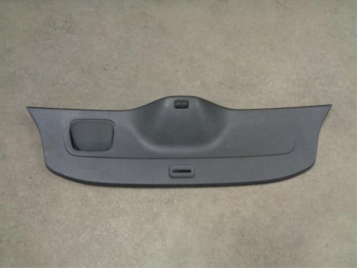 Volkswagen UP Bekledingen Achterklep voorraad Onderdelenlijn.nl Volkswagen UP Bekledingen Achterklep voorraad Onderdelenlijn.nl