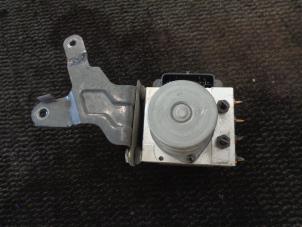 Gebruikte ABS Pomp Kia Cee'd (JDB5) 1.6 GDI 16V Prijs € 100,00 Margeregeling aangeboden door Westerhof autodemontage