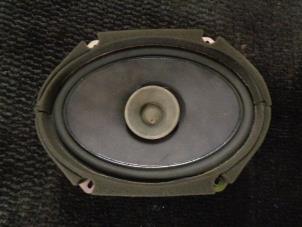 Gebruikte Speaker Mazda 3 Sport (BK) 1.3i 16V Prijs € 15,00 Margeregeling aangeboden door Westerhof autodemontage