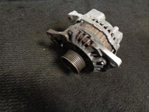 Gebruikte Alternator Mazda 3 Sport (BK) 1.3i 16V Prijs € 35,00 Margeregeling aangeboden door Westerhof autodemontage