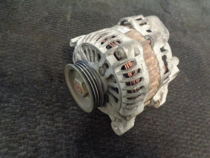 Gebruikte Alternator Renault Twingo (C06) 1.2 Prijs € 30,00 Margeregeling aangeboden door Westerhof autodemontage