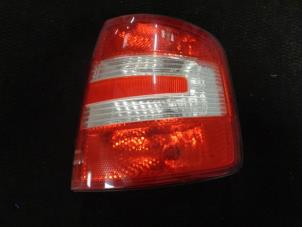 Gebruikte Achterlicht rechts Skoda Fabia (6Y5) 1.4i 16V Prijs € 25,00 Margeregeling aangeboden door Westerhof autodemontage