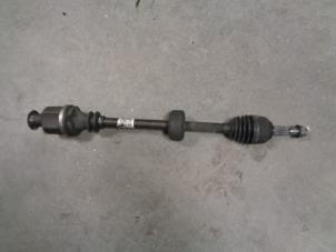 Gebruikte Homokineetas rechts-voor Renault Twingo II (CN) 1.2 Prijs € 30,00 Margeregeling aangeboden door Westerhof autodemontage