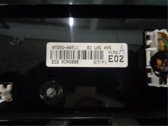 Kachel Bedieningspaneel van een Hyundai i30 (PDEB5/PDEBB/PDEBD/PDEBE) 1.6 CRDi 16V VGT 2015