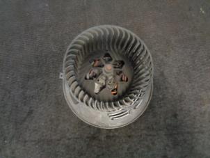 Gebruikte Chaufage Ventilatiemotor BMW 1 serie (E87/87N) 118i 16V Prijs € 35,00 Margeregeling aangeboden door Westerhof autodemontage