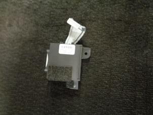 Gebruikte Deur module Peugeot 107 1.0 12V Prijs € 25,00 Margeregeling aangeboden door Westerhof autodemontage