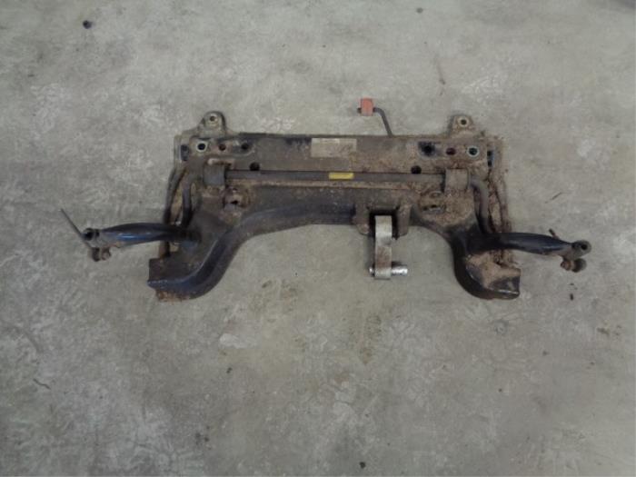 Gebruikte Subframe Ford Fusion 1.4 16V Prijs € 70,00 Margeregeling aangeboden door Westerhof autodemontage