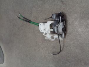 Gebruikte Portierslot Mechaniek 4Deurs rechts-achter Hyundai i30 (FD) 1.4 CVVT 16V Prijs € 30,00 Margeregeling aangeboden door Westerhof autodemontage