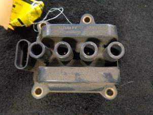 Gebruikte Bobine Renault Twingo II (CN) 1.2 16V Prijs € 20,00 Margeregeling aangeboden door Westerhof autodemontage