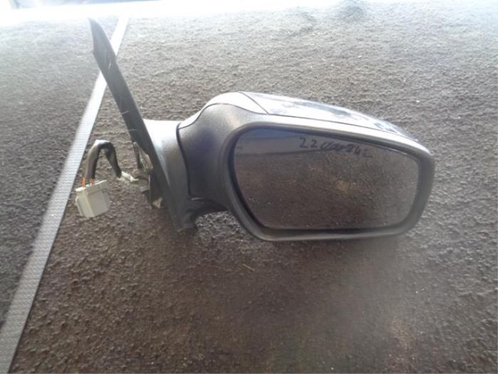 Buitenspiegel rechts van een Ford Focus 2 2.0 16V 2006