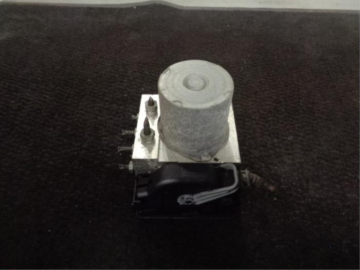 Gebruikte ABS Pomp Mercedes A (W169) 2.0 A-180 CDI 16V 5-Drs. Prijs € 90,00 Margeregeling aangeboden door Westerhof autodemontage