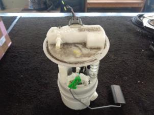 Gebruikte Benzinepomp Renault Twingo II (CN) 1.2 16V Prijs € 35,00 Margeregeling aangeboden door Westerhof autodemontage