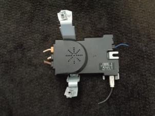 Gebruikte Antenne Versterker Audi A3 Sportback (8PA) 1.2 TFSI Prijs € 20,00 Margeregeling aangeboden door Westerhof autodemontage